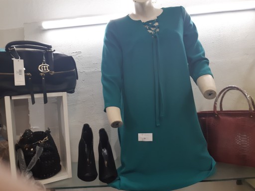 Robe évasée à lacet